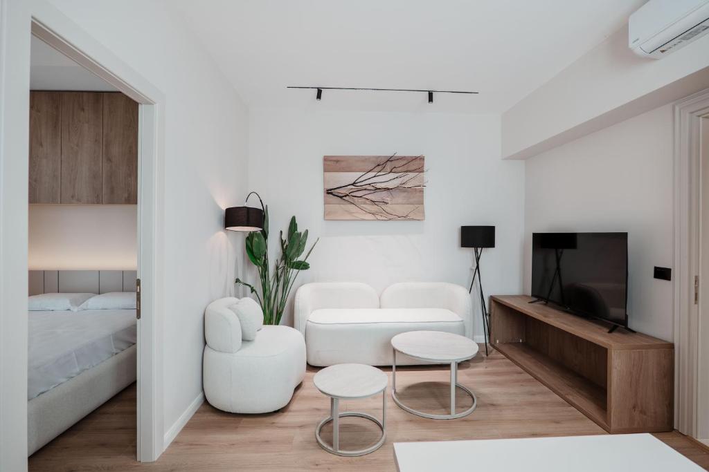 Saturn Apart & Hotel luxury apart-hotel Tirana Albania